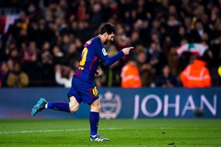 Chạm tay thủ môn, Messi vẫn làm lưới Atletico Madrid rung chuyển