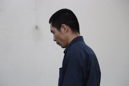 16 năm tù cho gã đàn ông đồi bại hiếp dâm con gái riêng của vợ 'hờ'