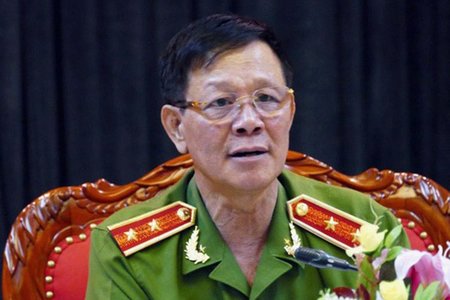 Tước danh hiệu Công an nhân dân, khám nhà ông Phan Văn Vĩnh