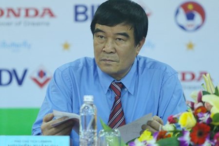 Vì sao Phó Chủ tịch VFF Nguyễn Xuân Gụ nộp đơn từ chức?