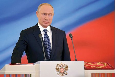 Tổng thống Putin nhậm chức và lời hứa 6 năm tạo ra đột phá kinh tế