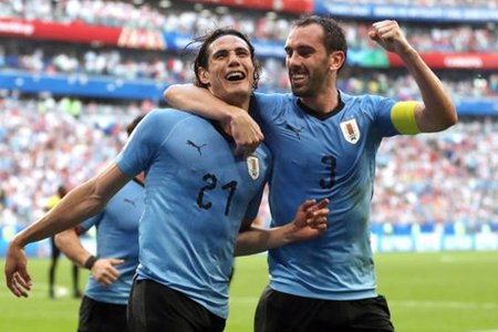  Uruguay đề bẹp Nga trong thế hơn người, chiếm ngôi đầu bảng A