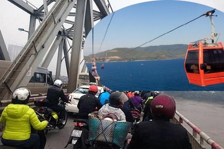 Làm cáp treo vượt sông Hồng, giao thông Hà Nội có thể ùn tắc thêm