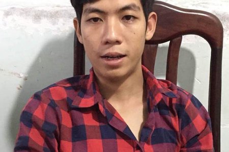 Không đưa chìa khóa xe máy, con dùng dao đâm chết mẹ