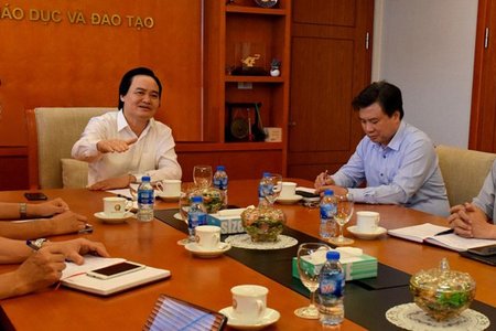 Bộ trưởng Phùng Xuân Nhạ: Làm nghiêm túc trả lại công bằng cho HS
