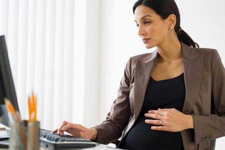 Người có thai muốn nghỉ ốm phải gửi đơn lên sếp trước mấy ngày?