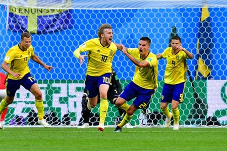Thụy Điển thắng nghẹt thở trước Thụy Sĩ, dành vé tứ kết World Cup