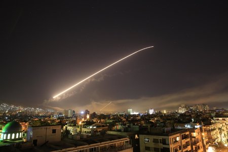 Mỹ buông lời đe dọa sẽ liên thủ cùng Anh, Pháp tấn công Syria lần 3