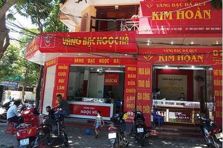 Chủ tiệm vàng ở Hà Tĩnh treo thưởng 50 triệu cho ai nhận diện tên trộm