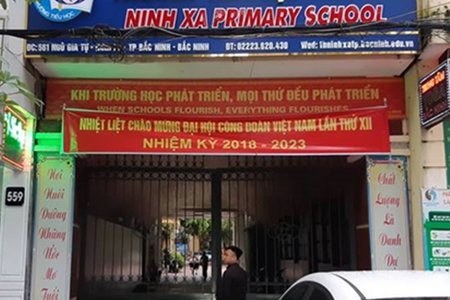 Bắc Ninh: 50 học sinh trường tiểu học Ninh Xá nhập viện sau bữa trưa