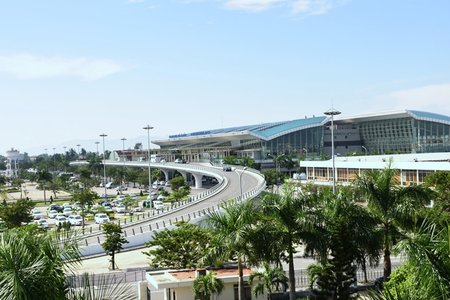 Sân bay Đà Nẵng cần dời vào Quảng Nam?