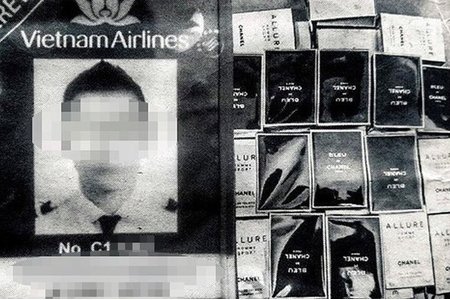 Điều tra cơ trưởng Vietnam Airlines buôn lậu tại sân bay