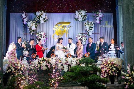 Chị cô dâu trong đám cưới 'khủng' ở Nam Định rước dâu bằng máy bay