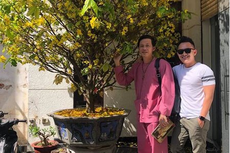 Con trai Hoài Linh về Việt Nam thăm quê sau 9 năm du học tại Mỹ