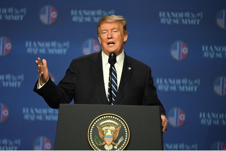 Trump: Triều Tiên muốn bỏ hoàn toàn cấm vận, chúng tôi không làm được