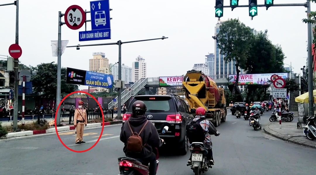 Vì sao hàng loạt xe bê tông của công ty Việt Tiệp hoạt động vào giờ cấm?