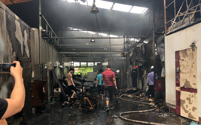 Hà Nội: 4 xưởng cháy lớn trong đêm khiến 8 người chết và mất tích