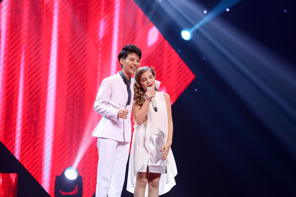 'Thiên thần Nga' The Voice Kids 2016 lớn phổng phao, xinh đẹp ở tuổi 13