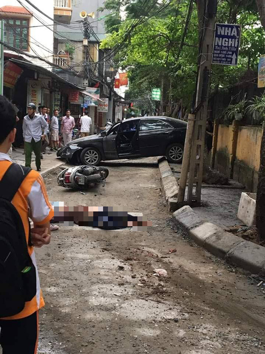 Danh tính chủ nhân chiếc xe lùi khiến một người chết ở Hà Nội