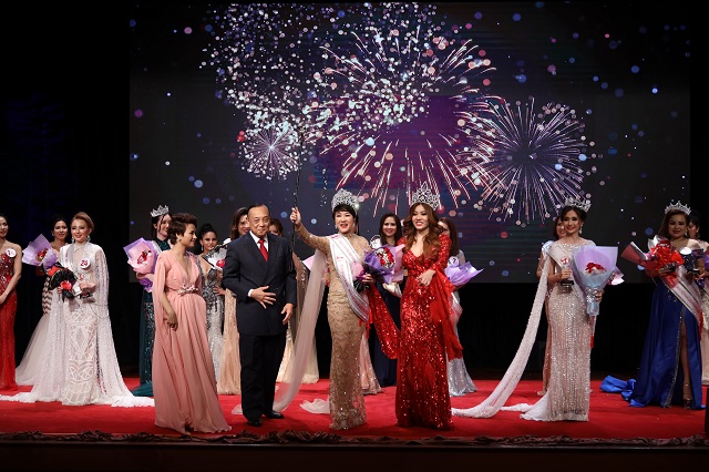 Bất ngờ Uyên 'Về nhà đi con' từng đạt danh hiệu Hoa hậu doanh nhân Châu Á