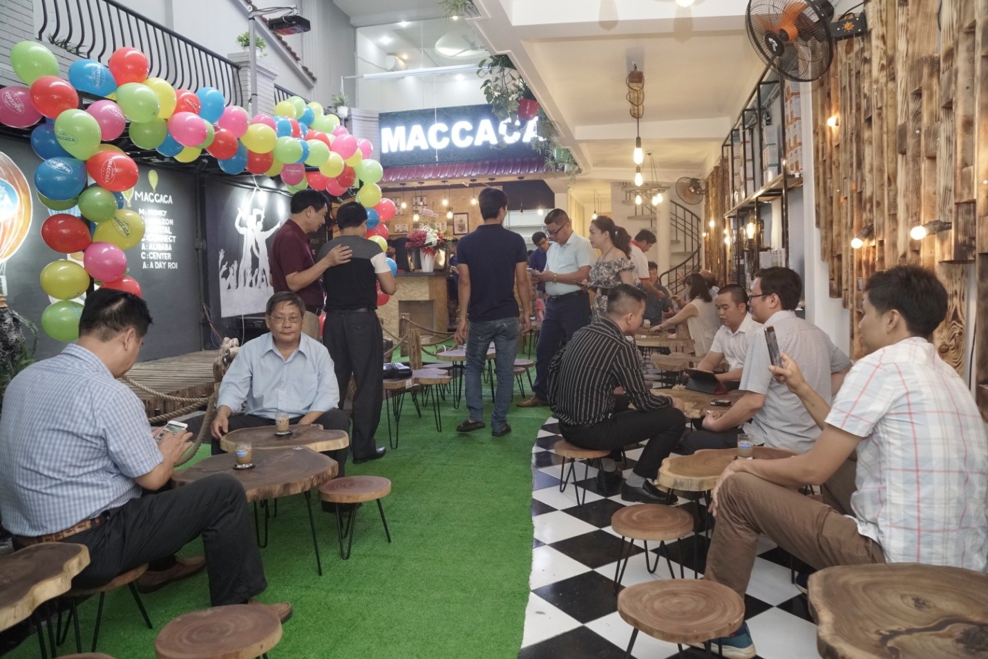 Maccaca Coffee – Sự kết hợp độc đáo giữa truyền thống và hiện đại