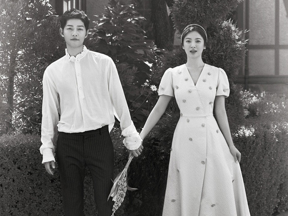 Anh Song Joong Ki hé lộ lý do Song Hye Kyo bị chồng trẻ kém 4 tuổi đòi ly hôn?