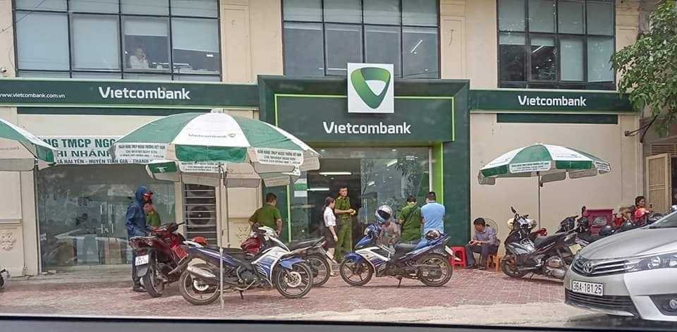 Truy bắt đối tượng nổ súng cướp ngân hàng ở Thanh Hóa