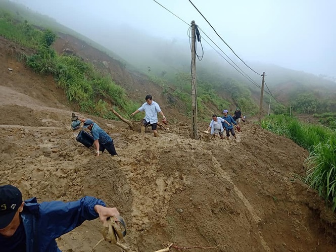 Thanh Hóa: Giao thông ách tắc, thiệt hại sau lũ hàng trăm tỷ đồng