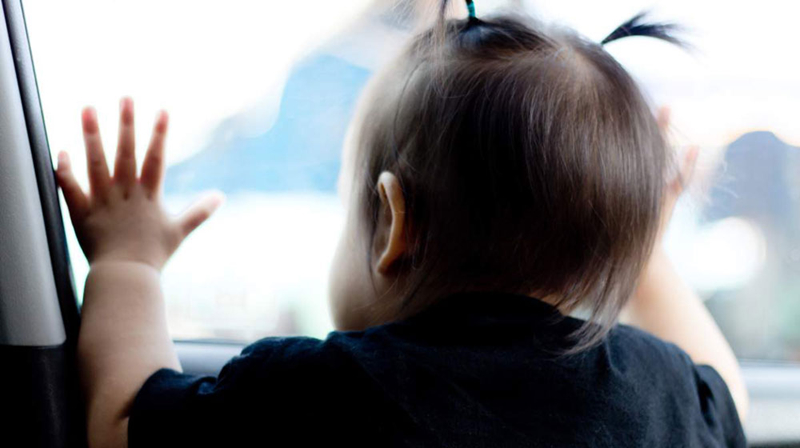 Những điều hạn chế và giúp trẻ có thể tự cứu mình trong trường hợp bị người lớn bỏ quên trong ôtô?