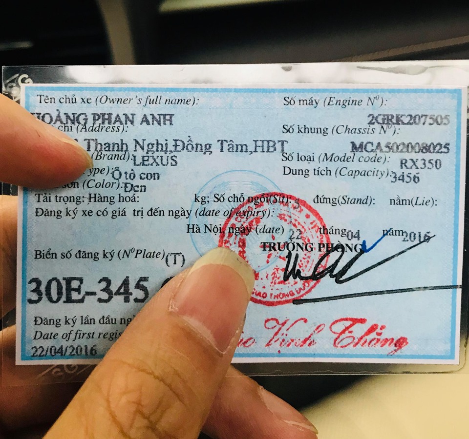 MC Phan Anh lên tiếng khi bị mỉa mai dùng tiền từ thiện mua xe hơi tiền tỷ