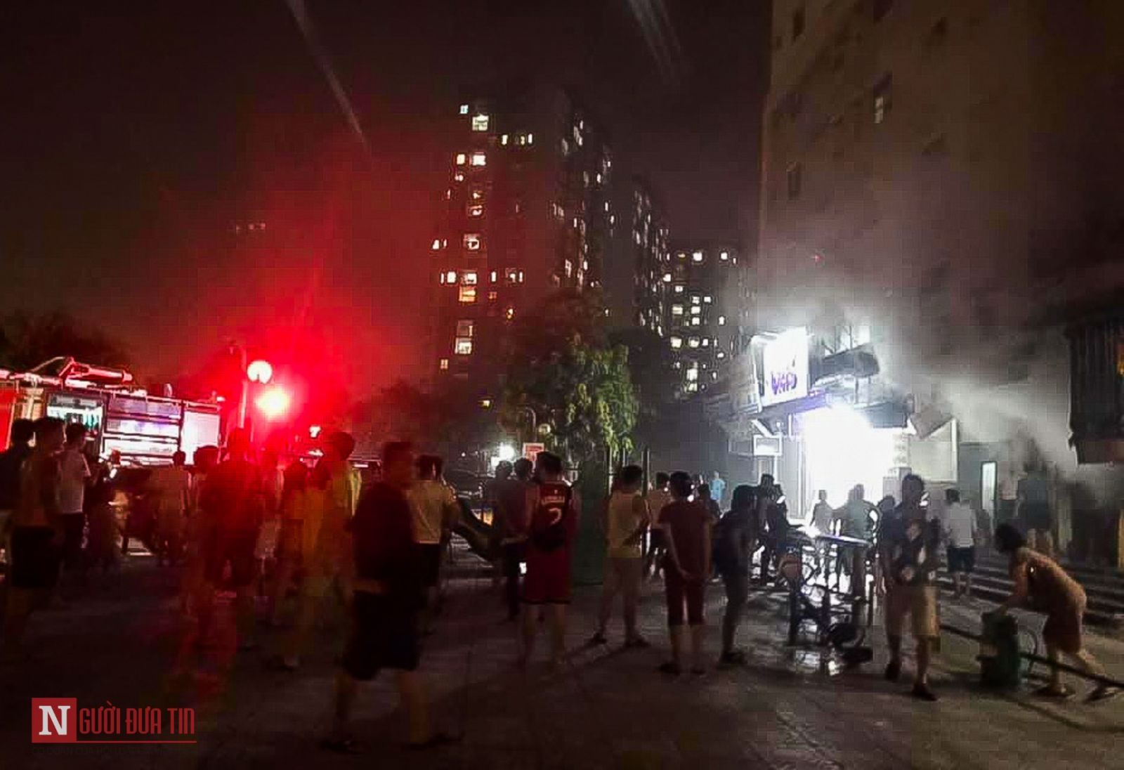 Hà Nội: Cháy lớn tại KDT Kim Văn - Kim Lũ, người dân hỗn loạn bỏ chạy trong đêm
