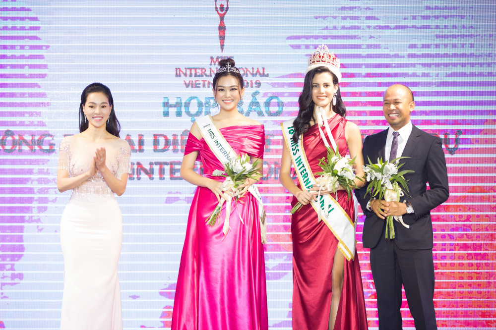 Á hậu Tường San chính thức đại diện Việt Nam dự thi Miss International 2019
