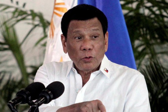 Tổng thống Philippines cho phép người dân bắn quan chức tham nhũng