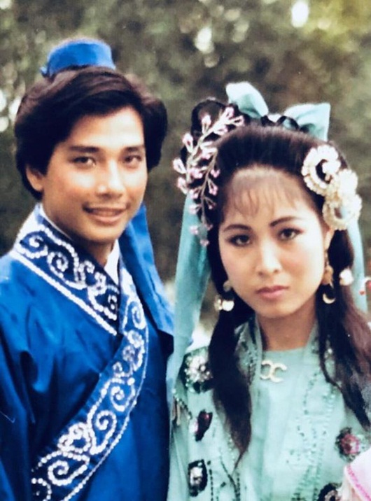 NSND Hồng Vân khoe ảnh với chồng Lê Tuấn Anh cách đây 33 năm
