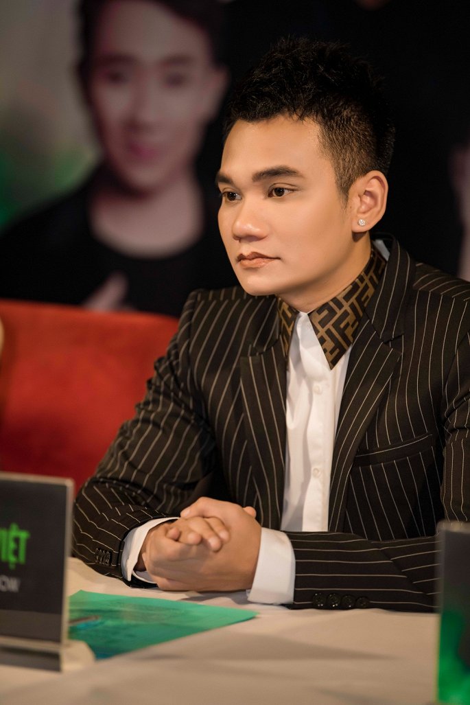 Hương Ly xin lỗi Khắc Việt sau khi bị tố sử dụng nhạc không xin phép