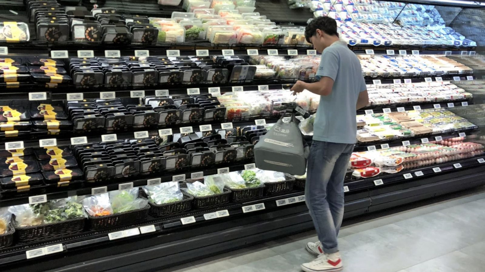 Vinamilk đưa sản phẩm vào siêu thị Hema - Mô hình 'bán lẻ mới' của Alibaba tại Trung Quốc