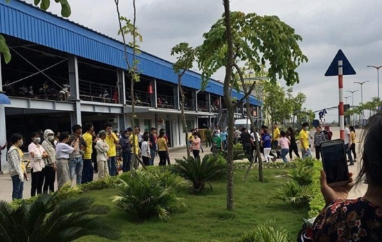 Nam Định: Hàng loạt công nhân tiếp tục ngất xỉu sau khi công ty đã khắc phục sự cố