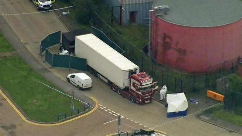Thủ tướng giao Bộ Công an, Bộ Ngoại giao phối hợp làm rõ nghi có người Việt trong vụ 39 người chết trong xe container ở Anh