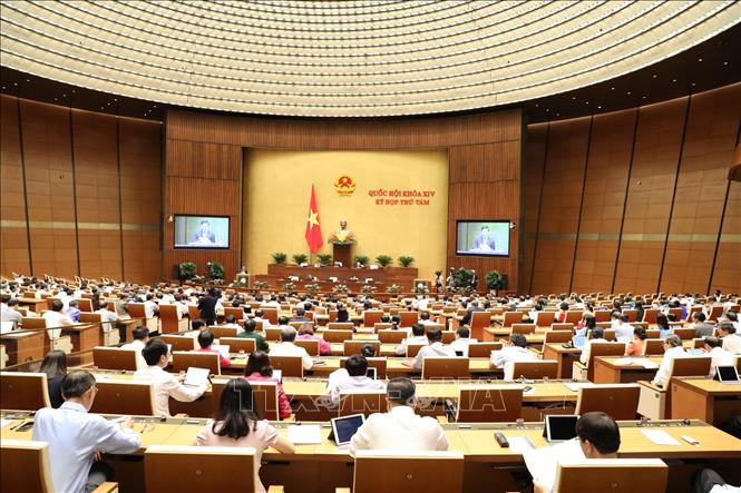 Quốc hội thảo luận về dự án Luật Xuất cảnh, nhập cảnh của công dân Việt Nam