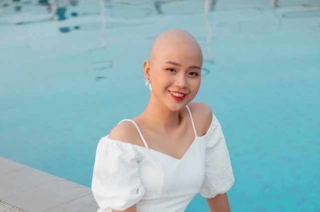Nữ sinh viên Ngoại Thương mắc ung thư được Thủ tướng gửi thư, hoa động viên