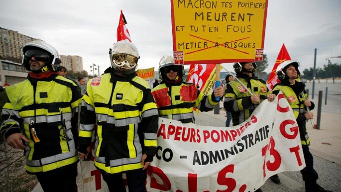 Đình công rầm rộ trên toàn nước Pháp: Giao thông tê liệt, trường học đóng cửa