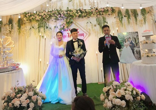 Diễn viên hài Trung Ruồi làm đám cưới sau 3 năm hẹn hò