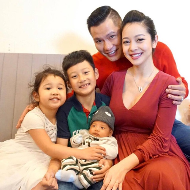 Hoa hậu Jennifer Phạm hạ sinh con gái thứ 4 ở tuổi 34