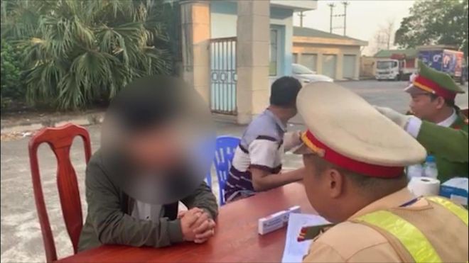 Phạt 35 triệu đồng nam tài xế dương tính với ma túy chạy cao tốc Hà Nội - Lào Cai
