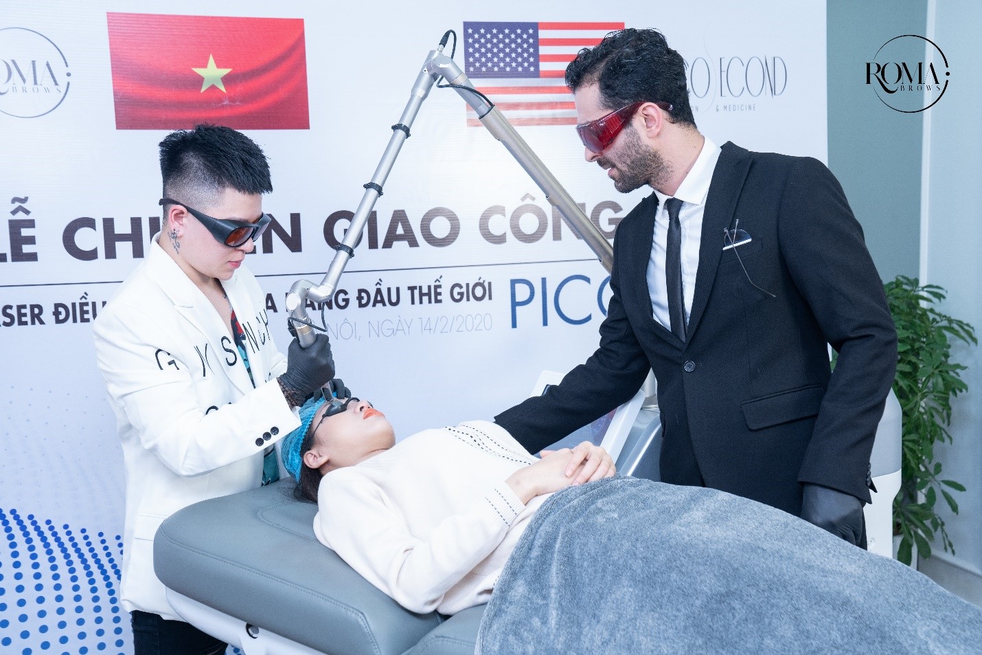 Roma Brows nhận chuyển giao công nghệ Laser Pico Max – công nghệ xóa xăm hàng đầu thế giới