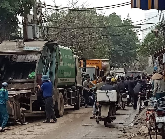 Người dân phố An Dương (Tây Hồ - Hà Nội) phải sống chung với rác đến bao giờ?