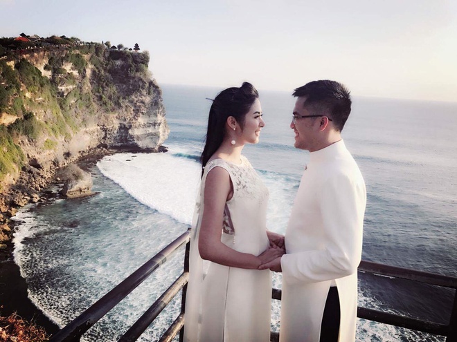 Hoa hậu Ngọc Hân và bạn trai quyết định hoãn đám cưới vì dịch Covid-19