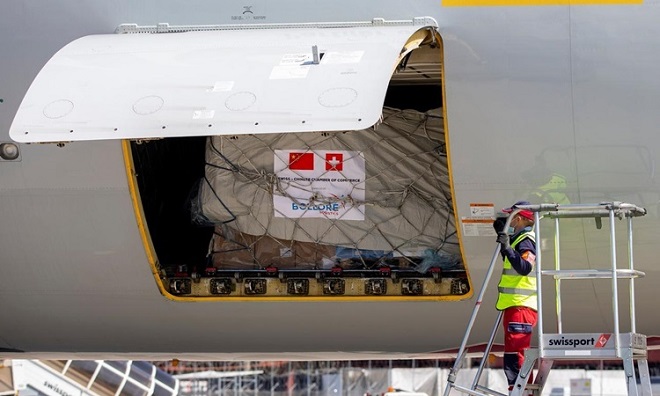 Thụy Sĩ nhận chuyến hàng chở 92 tấn thiết bị y tế từ Trung Quốc