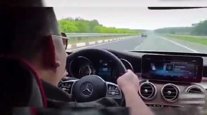 Xác minh thông tin tài xế Mercedes phóng tốc độ 234km/h trên cao tốc