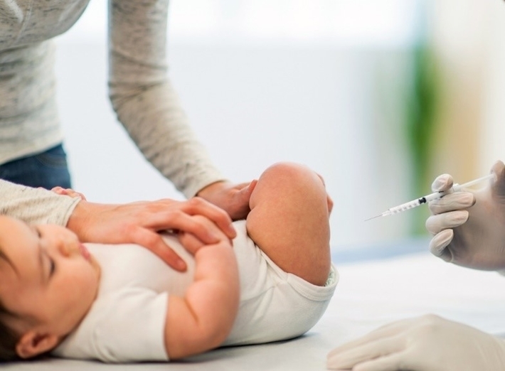 Tiêm vắcxin ngừa bạch hầu miễn phí cho trẻ dưới 7 tuổi